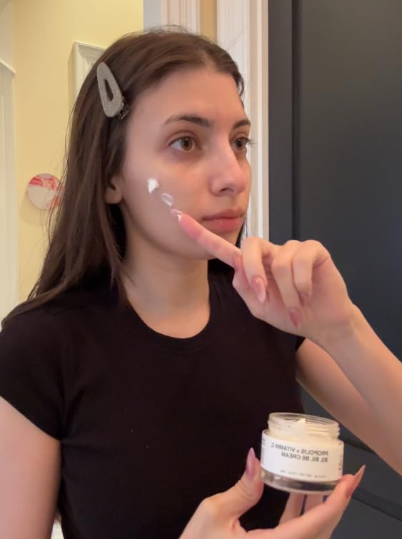 TOUN28 Propolis Vitamin C B3 B5 B6 Serum 1.01 fl.oz / 30ml | Nutrient Face Serum for Dry and Tired Skin | With Propolis and Pure Vitamin C | Allergen-free and Cruelty-free