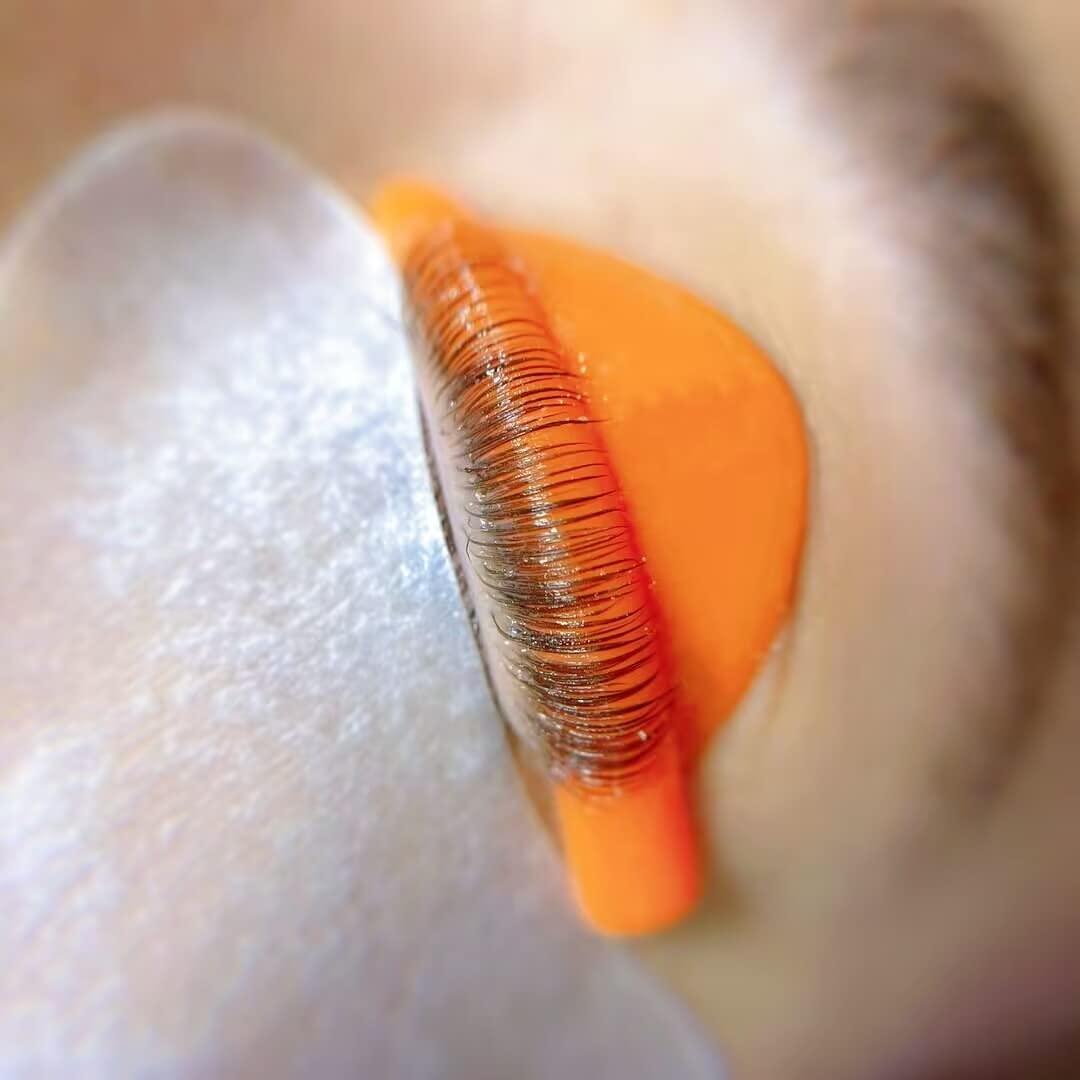 Eyelash Perm Pads Lash Lift Rods Eyelash Perm Silicone Pads 5 Sizes Reusable Soft Lash Lift Pads Shield for Different Length Eyelashes Perfect Lifting (Orange)