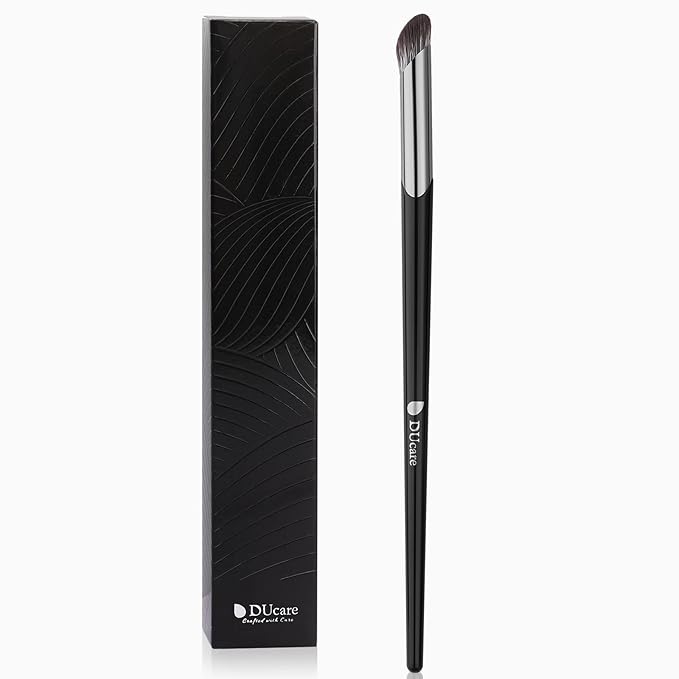 DUcare Nose Contour Brush, Angled Concealer Brush Under Eye, Small Under Eye Makeup Brush for Dark Circles Puffiness Puffy Face Eyebrow Eyes (V02 Mini Contour Brush)