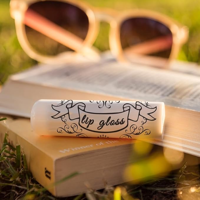 OLYCRAFT 100Pcs Self-Adhesive Lip Balm Tag Stickers 1.7x2.1 inch Vintage Damask Border Waterproof Adhesive Label with Word Lipstick Tag Sticker for Lip Balm Container Tubes Lipstick Wrapping Decor