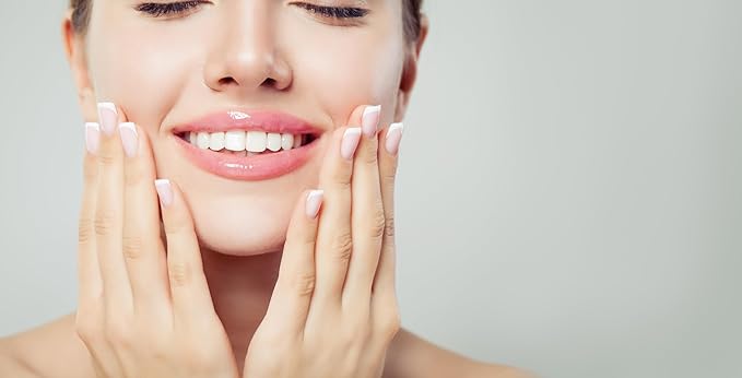 BEAUTY ADDICT Collagen Lip Mask - Strawberry Pout Lip Shine