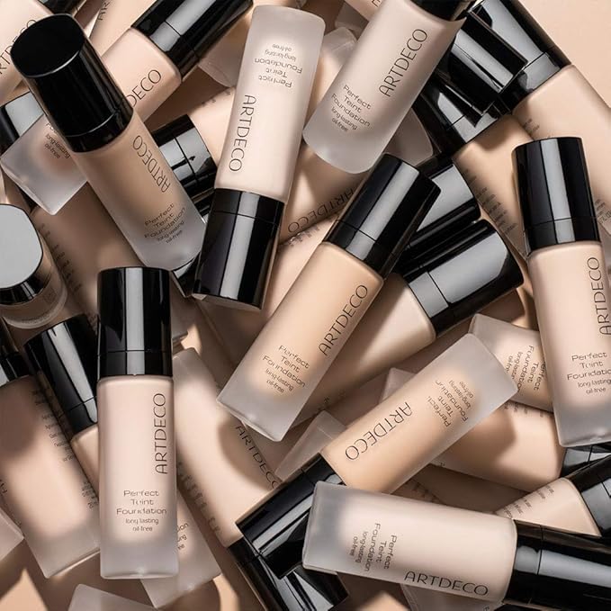 ARTDECO Perfect Teint Foundation - Cool Cashew N°32 - Lightweight Liquid Formula - Medium to Full Coverage - Without Mask-Like Effect - Conceals Imperfections - Vegan Makeup - Hyaluron - 0.67 Fl Oz