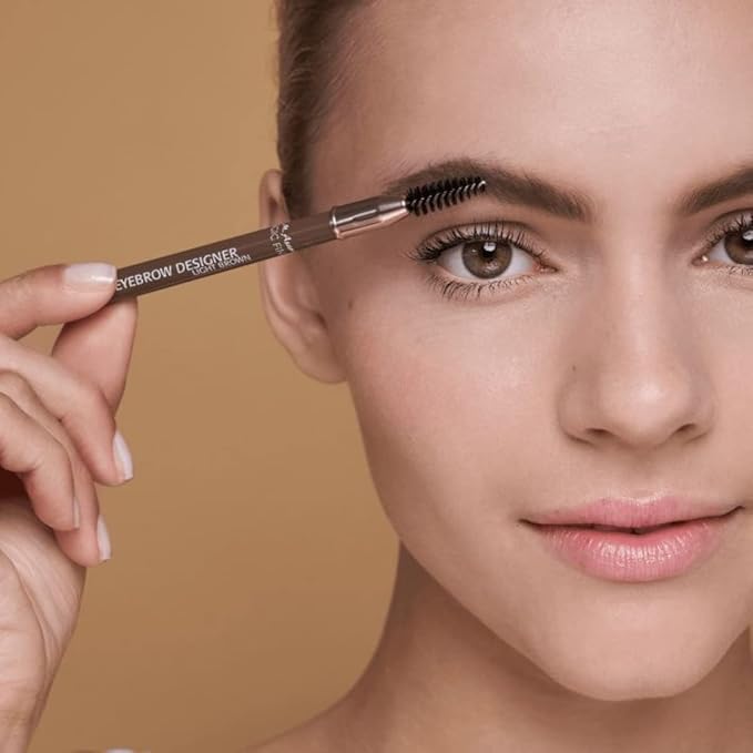 M. Asam MAGIC FINISH Eyebrow Designer Light-Brown - 4-in-1 eyebrow pencil with rotating mine & spiral brush, perfect shape & fullness thanks to powdery texture, optimal brow arch, eye make-up, 0.01 Oz