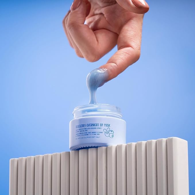 W7 Super Sweet Dreams Blueberry Lip Mask - Vitamin E, Aloe Vera and Grape Seed Oil - For Hydrated, Full Looking & Irresistible Lips - 0.67 Fl Oz