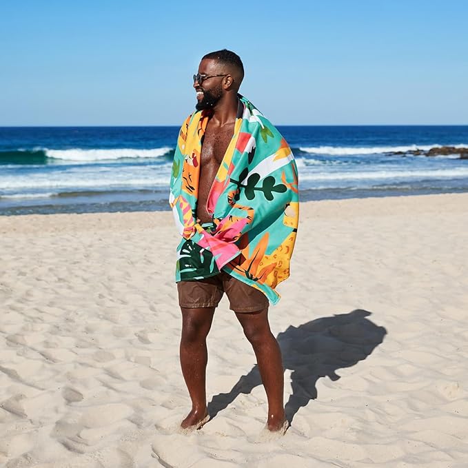 Dock & Bay Beach Towel - Quick Dry, Sand Free - Compact, Lightweight - 100% Recycled - Includes Bag - Wild Things - Extra Large (200x90cm, 78x35)