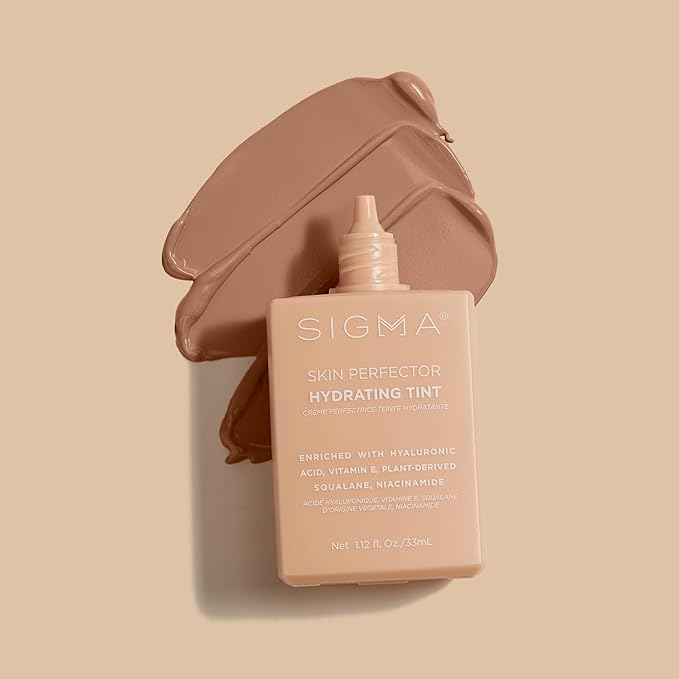 Sigma Beauty Skin Perfector – Hydrating Skin Tint Foundation for Lightweight, Buildable Coverage, With Hyaluronic Acid, Niacinamide Serum, and More (4 Medium Beige Tint, 1.12oz)