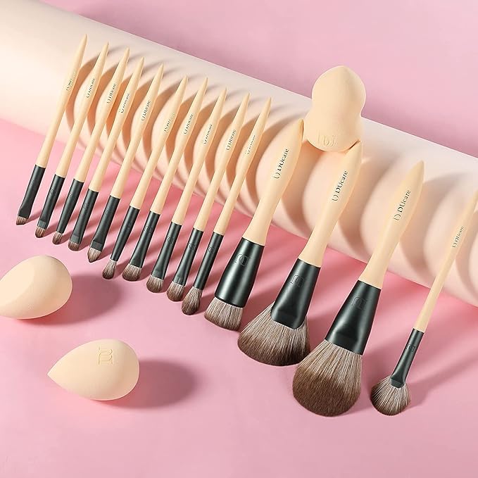 DUcare Makeup Brushes 14Pcs with 3Pcs Makeup Spong & Cosmetic Bag - Lime Mojito Series Makeup Brush Set for Foundation Blending Face Powder Blush Concealers Eye Shadows