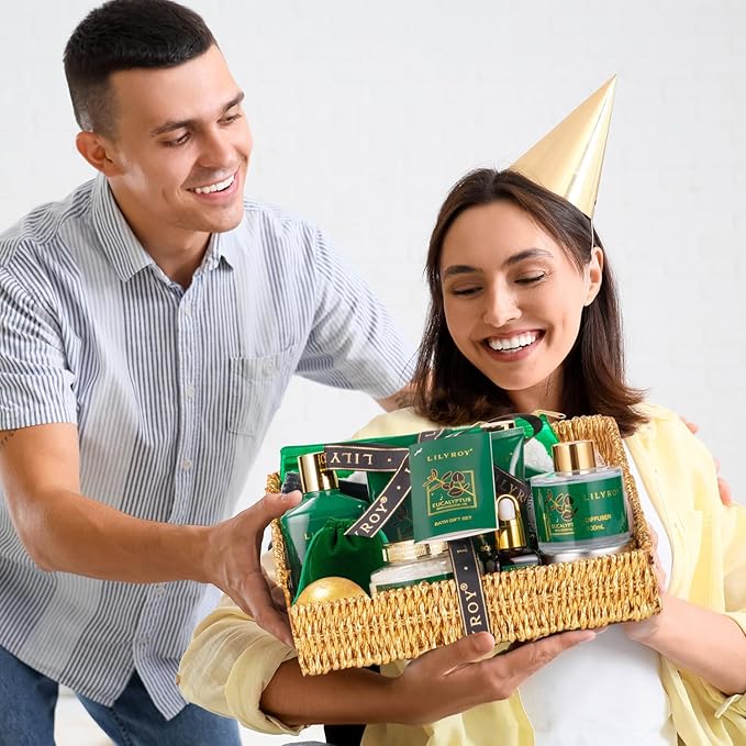 Mothers Day Relaxation Gift Basket - 15-Piece Premium Eucalyptus Bath Gift Set for Women & Men - Spa Kit with Shower Gel Ideal for Birthday, Christmas, Father’s Day, Perfect for Holidays & Self Care