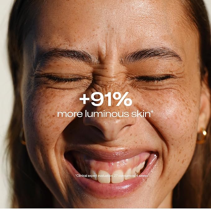 Lumene Nordic-C [Valo] Arctic Berry Face Oil - Antioxidant-Rich, Hydrating Serum with Vitamin C, Vitamin E & Hyaluronic Acid - Replenishes and Plumps Dry Skin - Vegan Skin Care (30 ml)